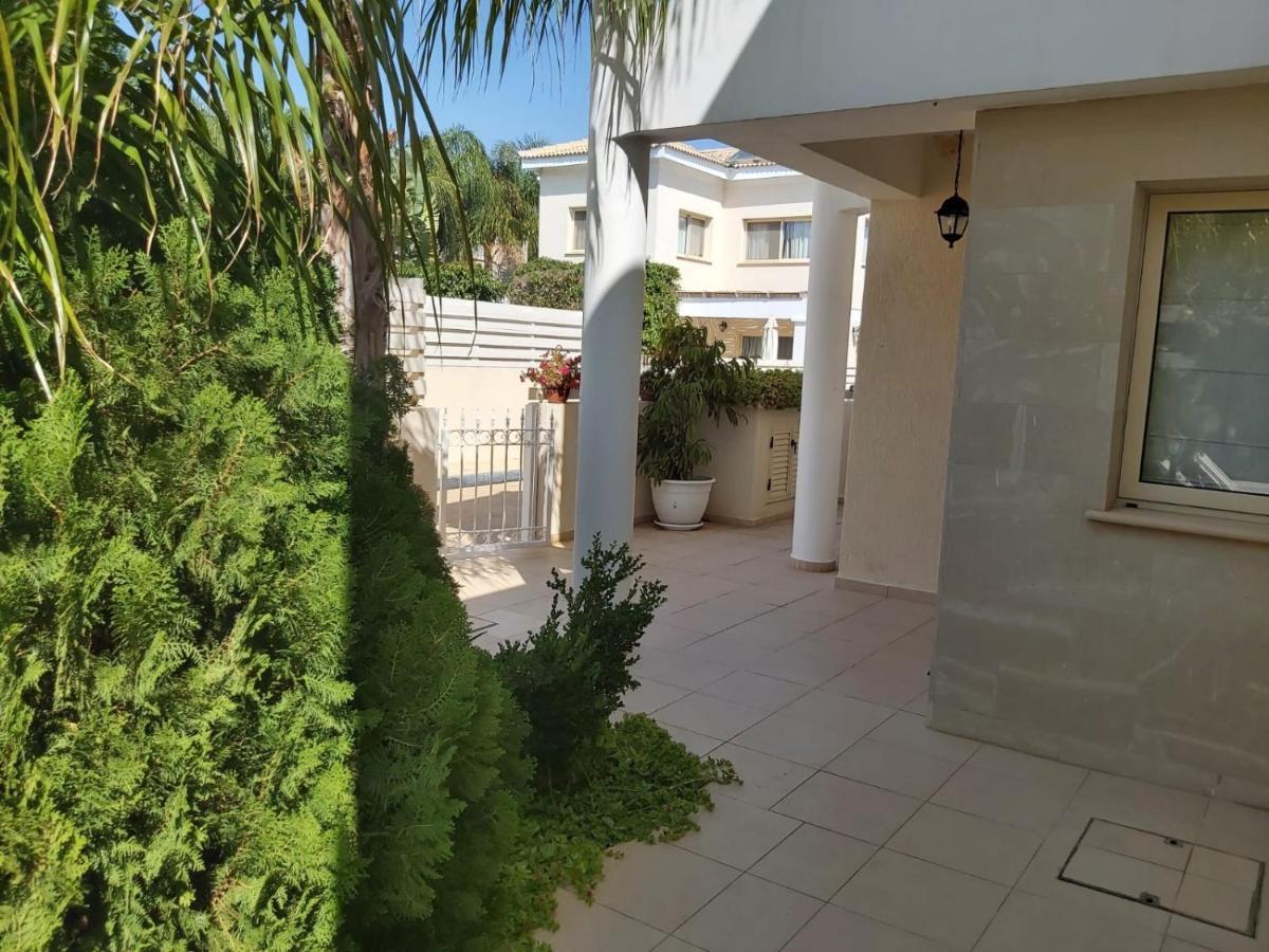 Anthorina Villa 10 Protaras Buitenkant foto